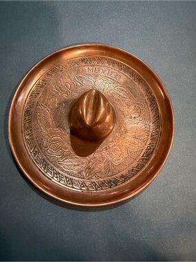 Vintage Mexican cowboy hat sombrero copper ashtray /trinket dish